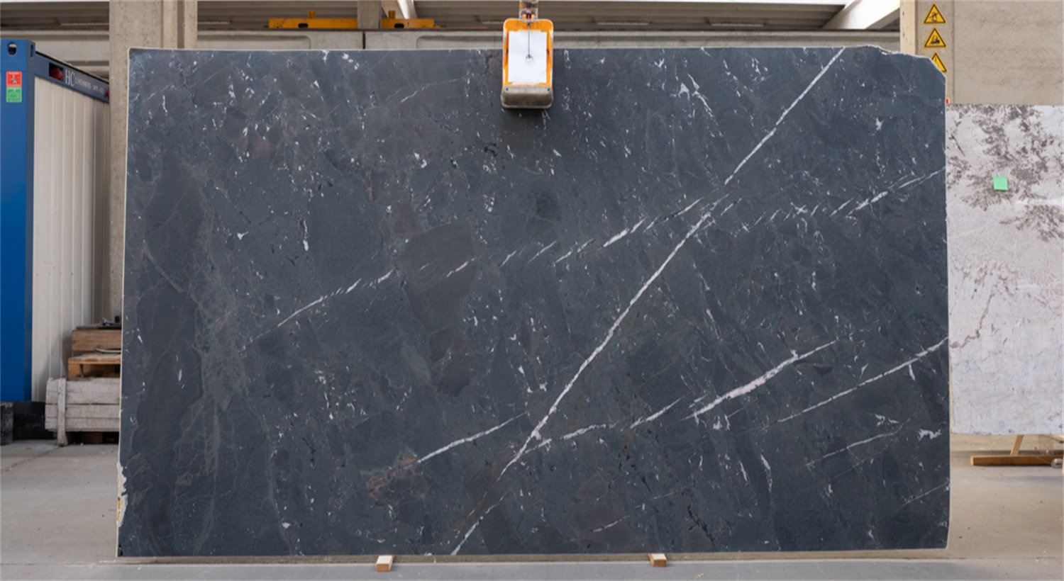 Breccia Imperiale Leatherlook