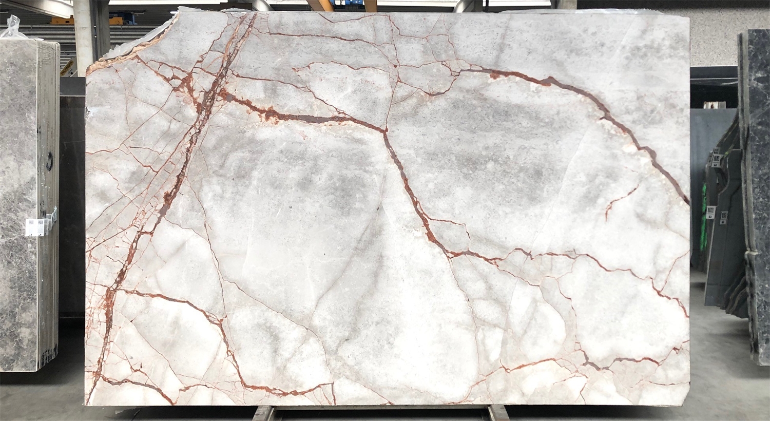 Grey Roots Leatherlook