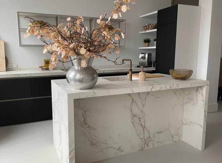 Keukeneiland van keramiek