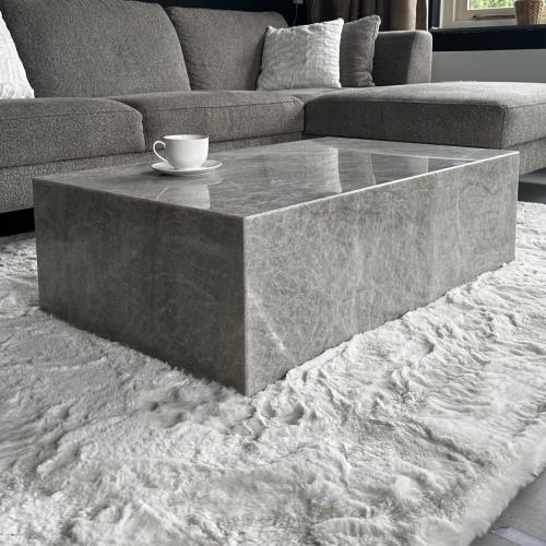 salontafel van natuursteen